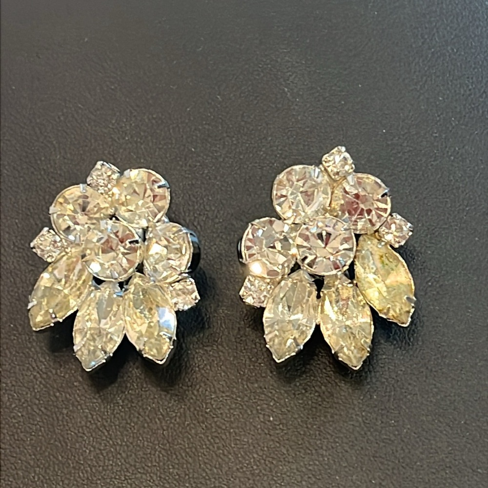Vintage Clip on Stunning Earrings. Great for an evening on the town. No marking.